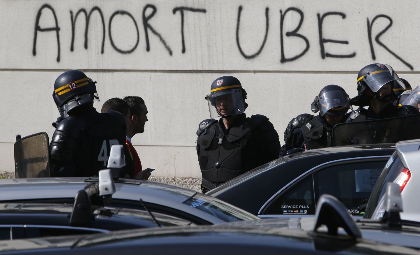 Prantsuse taksojuhid protestivad mobiilirakenduse Uber vastu.