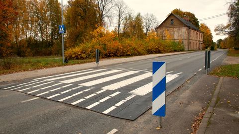 Maanteedele lisandus künniseid