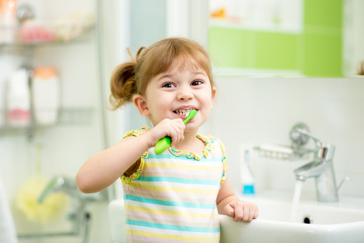 Õpeta lapsele juba maast madalast oma hammaste eest hoolitsema.