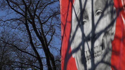 Ģenerālprokuratūra iesniedz apelācijas protestu lietā par Krievijas pilsoņa apsūdzību leģionāru piemiņas vietas apgānīšanā