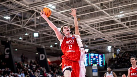 Šteinbergs podaljšal pogodbo z Manrezo