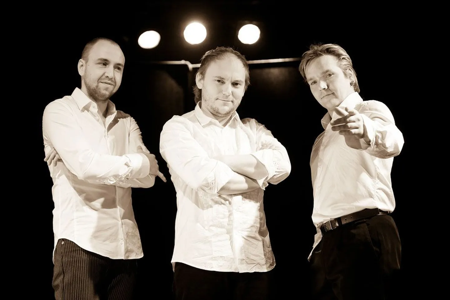 Taavi Langi (vasakult), Tiit Kikase ja Jaagup Kreemi koostöös sündis Juhan Viidingu loomingust plaat «Eluaeg olen tahtnud õue».