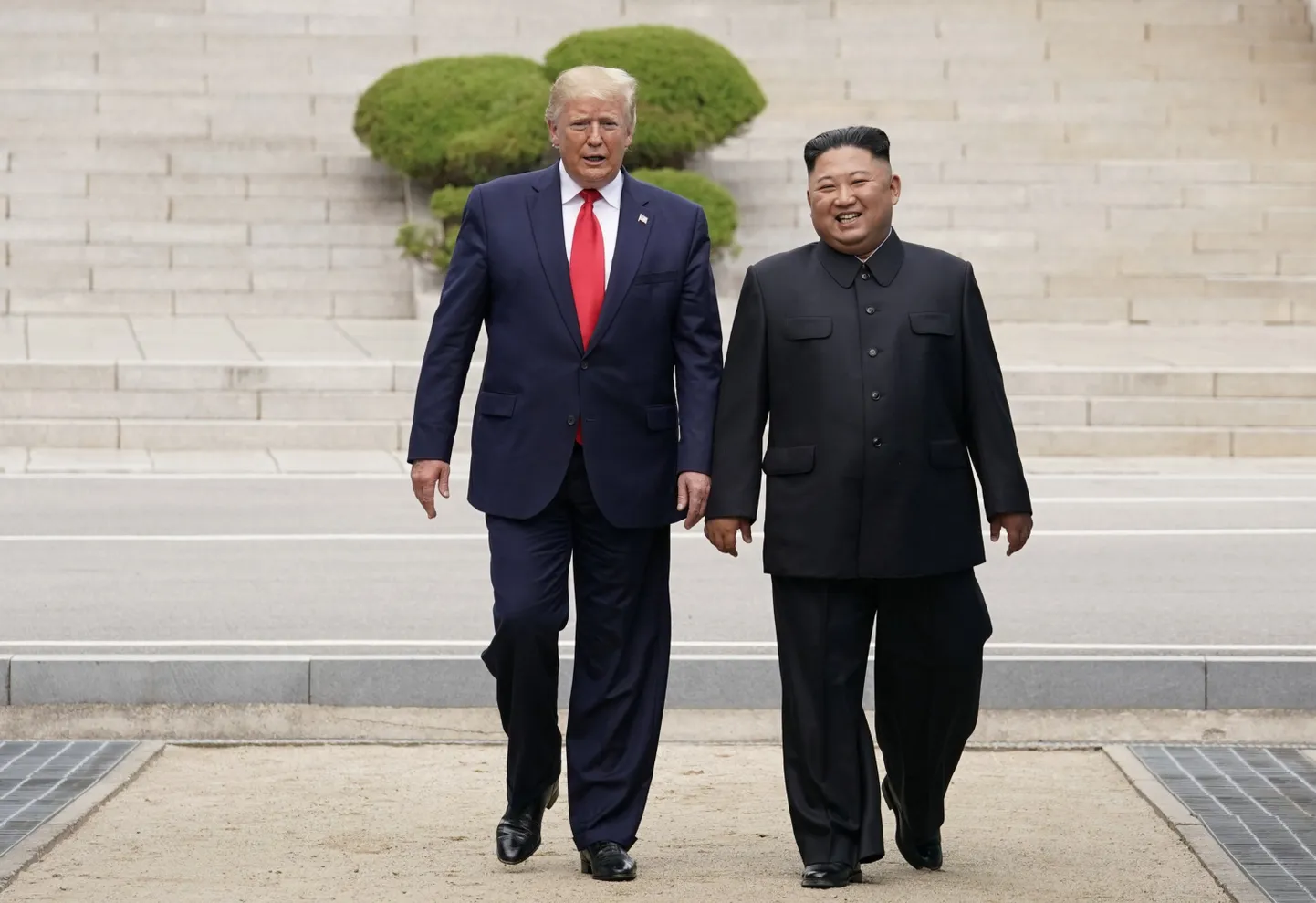Donalds Tramps un Kims Čenuns.