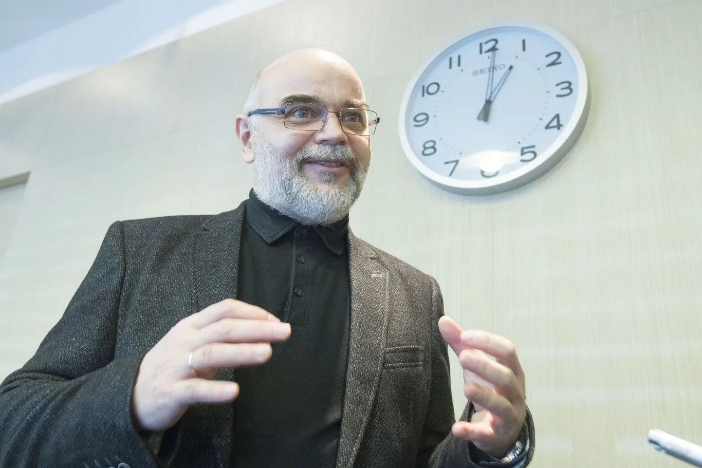 Sven Kruubi sõnul oleks mõistlik hajutada haiglate tegevusi ja mitte kontsentreerida erialakeskusi ühte kohta.
