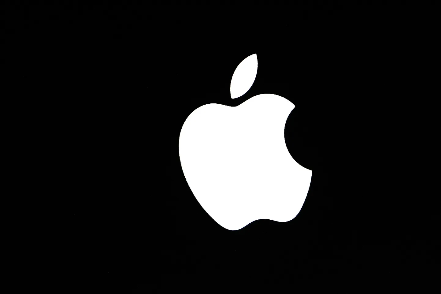 ASV informāciju tehnoloģiju giganta "Apple" logotips.