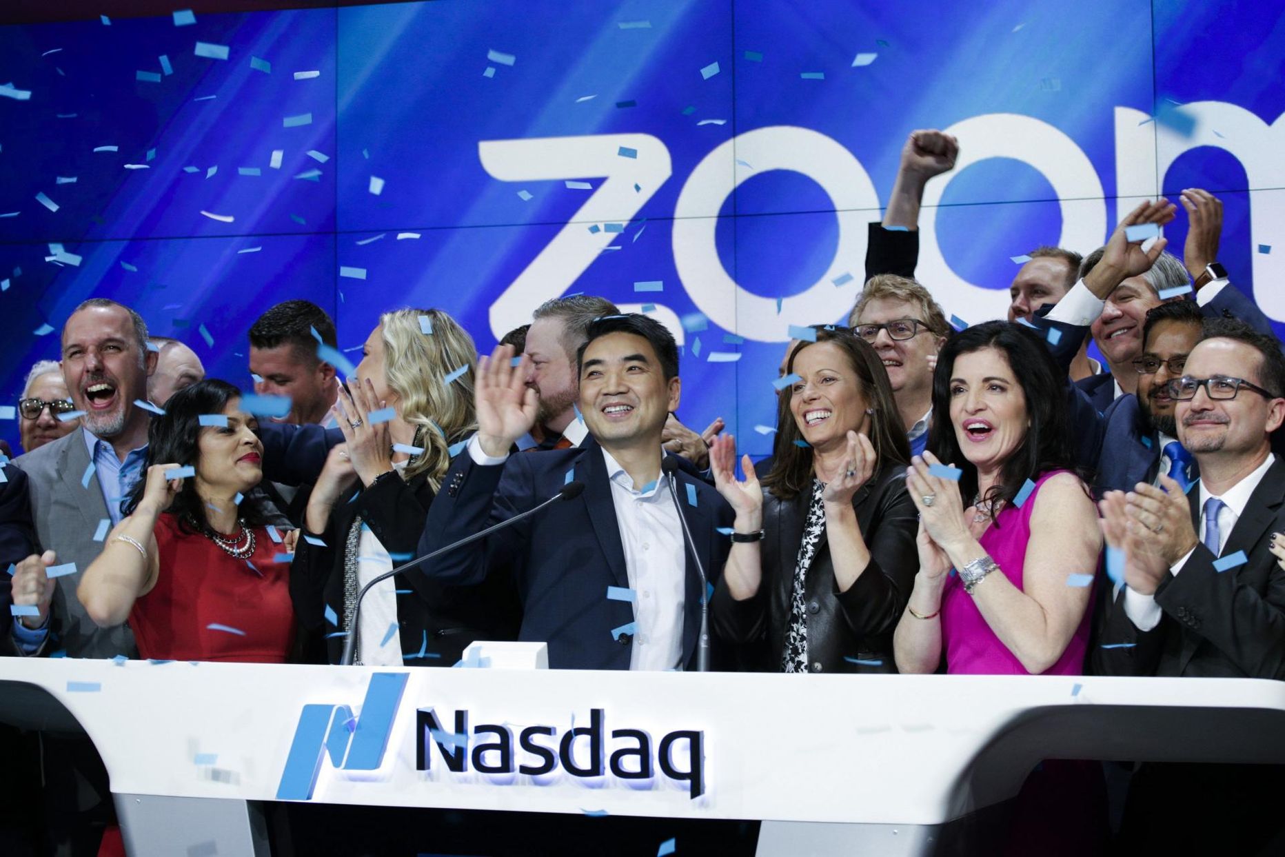 Zoomi börsidebüüdi kellahelistamine Nasdaqi börsil täpselt aasta tagasi 18. aprillil.