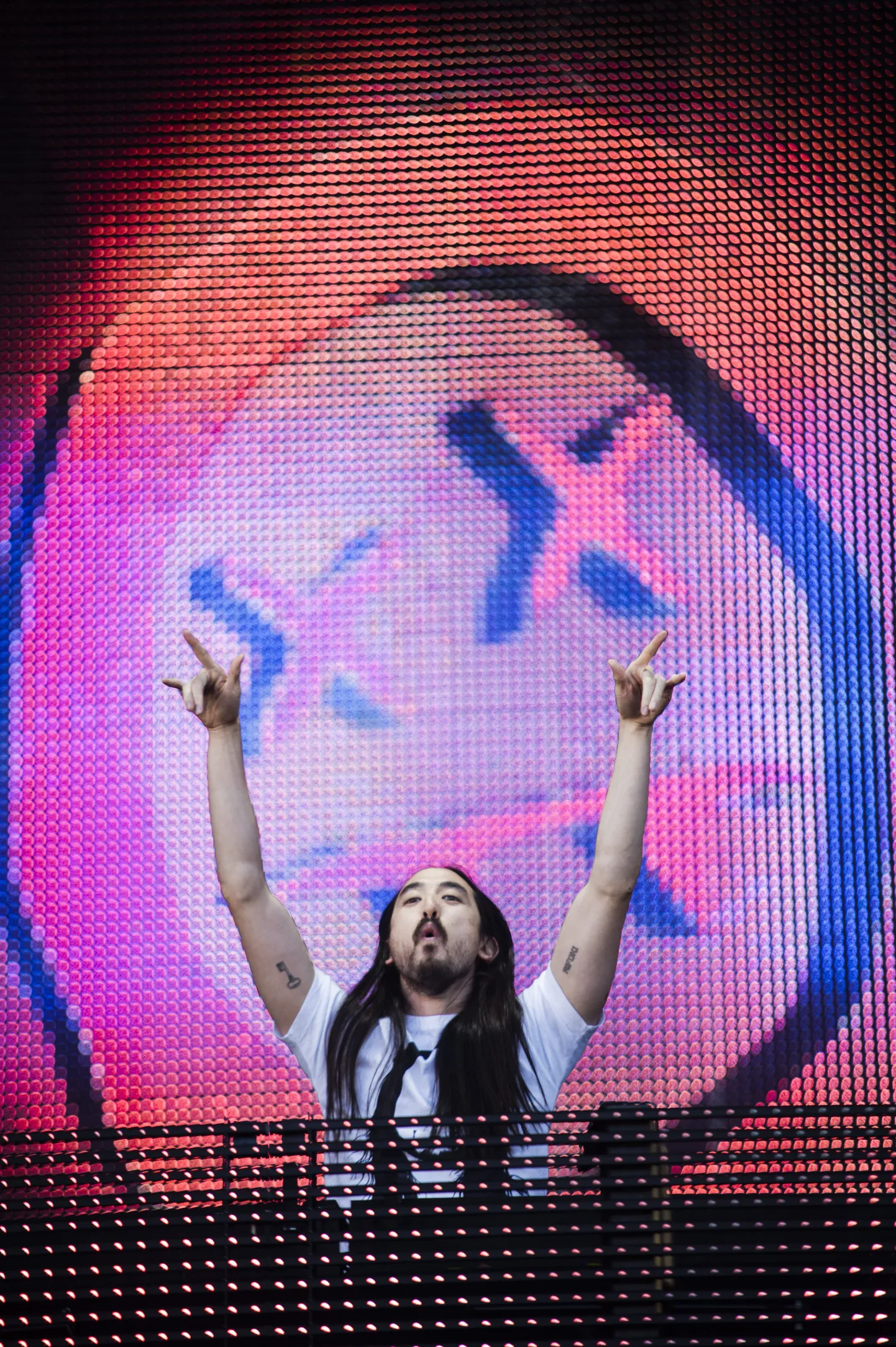 STOCKHOLM 2013-06-14
American house musician Steve Aoki performs during the Summerburst music festival at Stockholm Stadium on June 14, 2013.
Photo: Marc Femenia / SCANPIX / code 10570