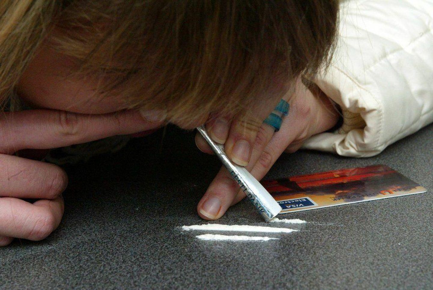 Tartlaste seas on ninna tõmmatav kokaiinipulber üha populaarsem uimasti. Foto on illustratiivne.