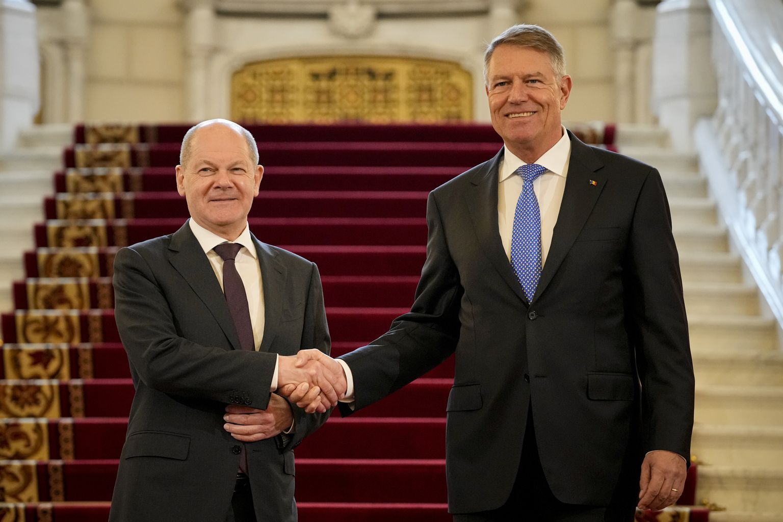 Saksa kantsler Olaf Scholz ja Rumeenia president Klaus Iohannis 3. aprillil kohtumisel Bukarestis.