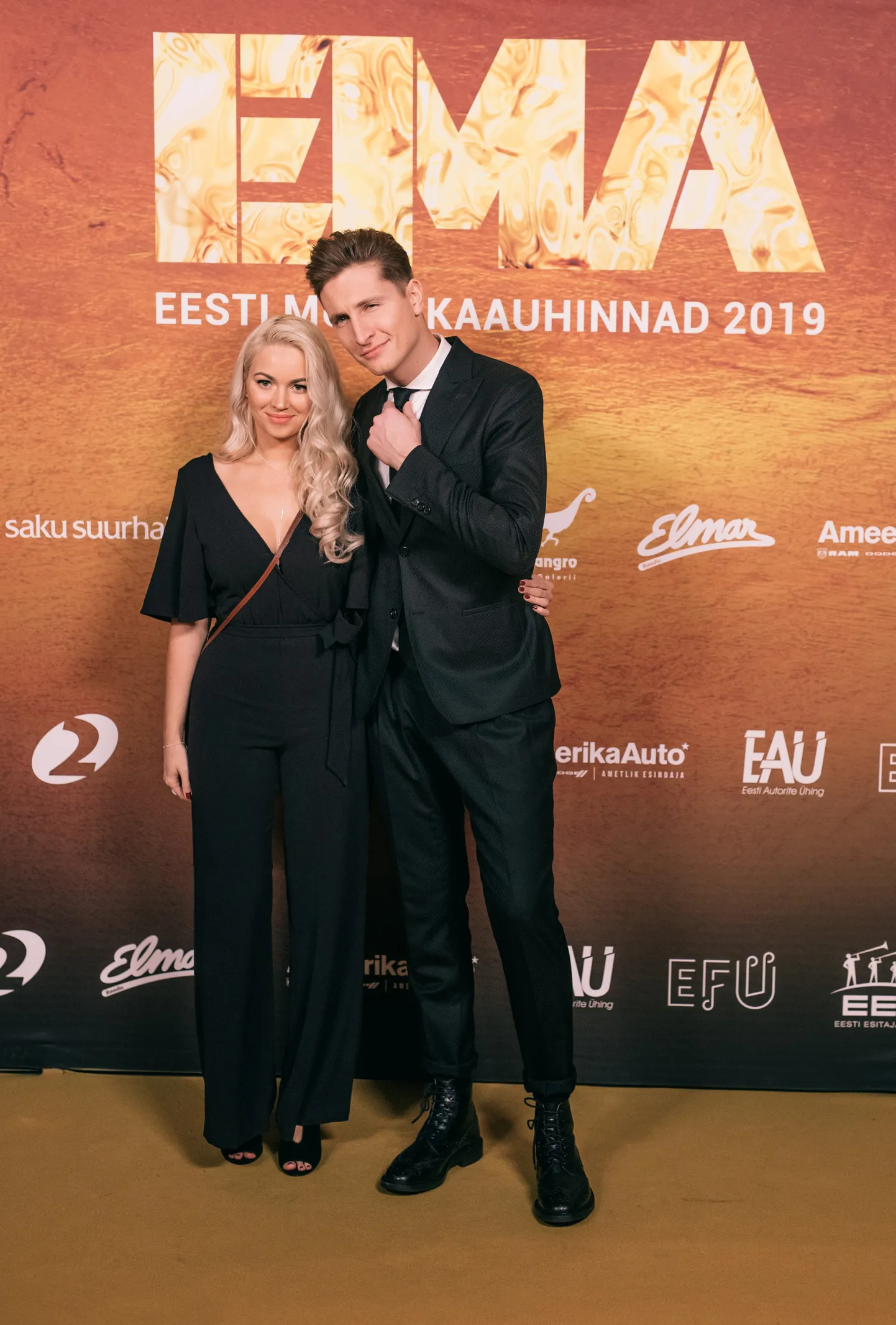 Karl-Erik Taukar ja Kerli Kivilaan.
