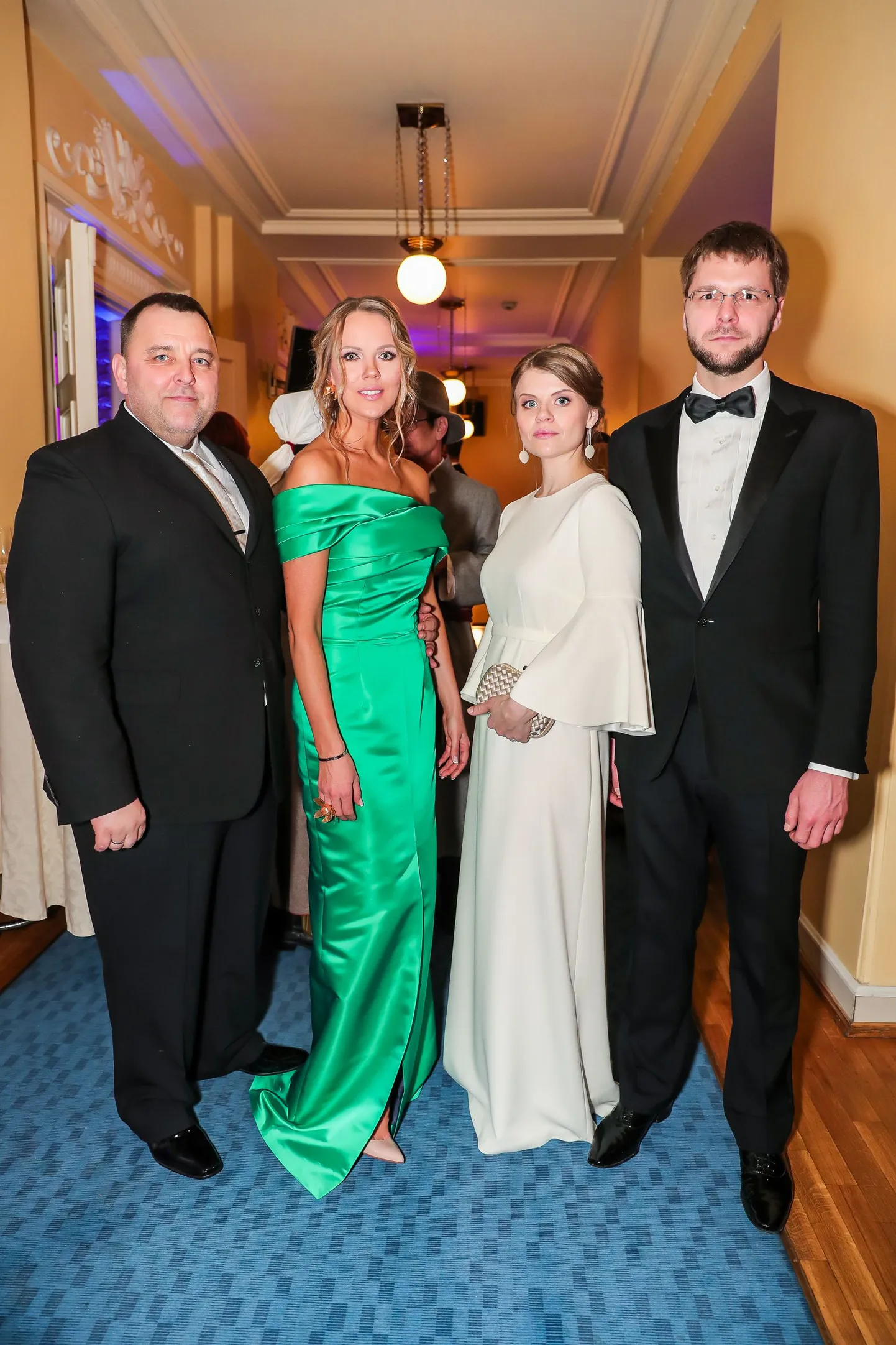 Presidendi vastuvõtu melu. Sesterid ja Ossinovskid