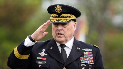 USA sõjaväeülem Milley kutsus lahkumiskõnes Trumpi vihjamisi diktaatori-hakatiseks
