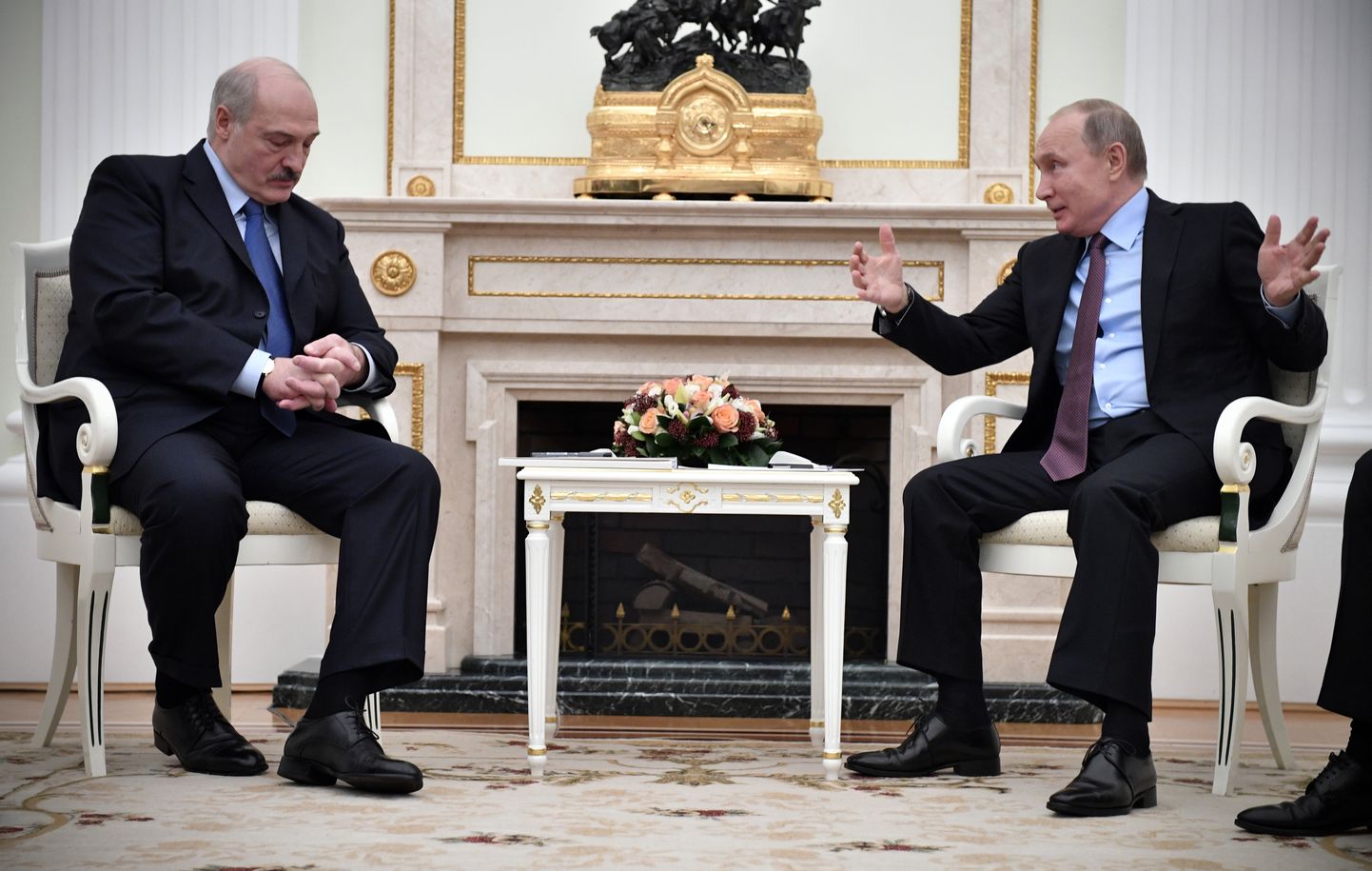 Venemaa president Vladimir Putin ja Valgevene riigipea Aleksandr Lukašenko leppisid kokku kahe riigi positsioonide lähendamises maksu- ja energeetikaküsimustes