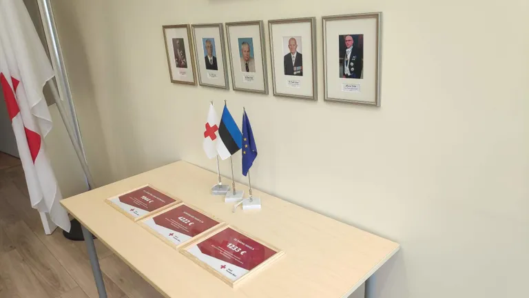 Kogutud 6500 eurot jagunes kolme haigla vahel vastavalt haigestunud töötajate arvule.