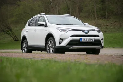 Toyota RAV4.