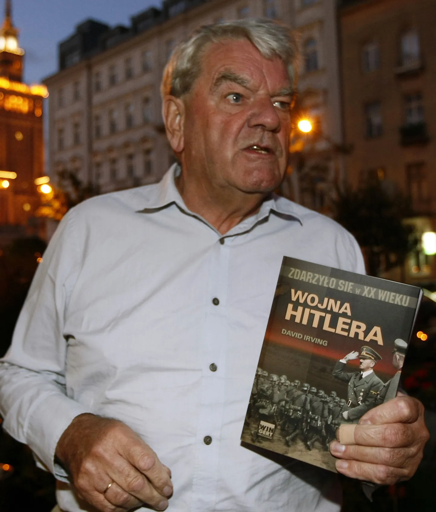 Дэвид Ирвинг.