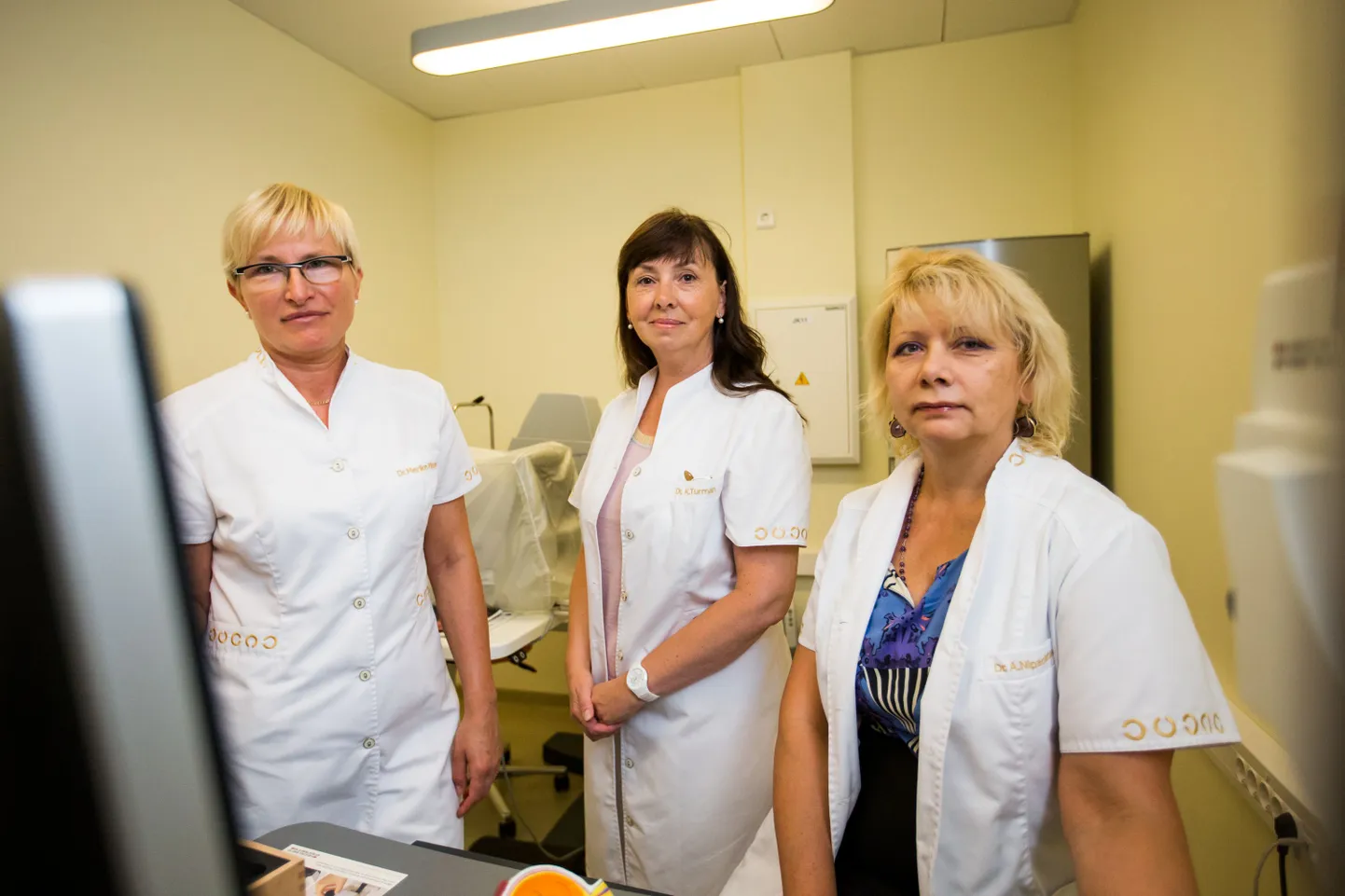 Silmaarstid Merike Meren, Krista Turman ja Aleksandra Nipadistova