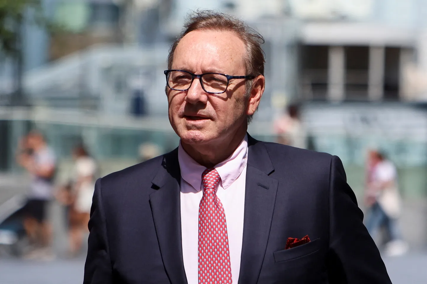 USA näitleja Kevin Spacey lahkumas 26. juulil 2023 Suurbritannia Londoni kohtust
