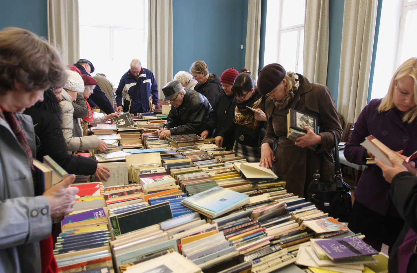 Tallinna keskraamatukogus toimus kevadine raamatutäika.