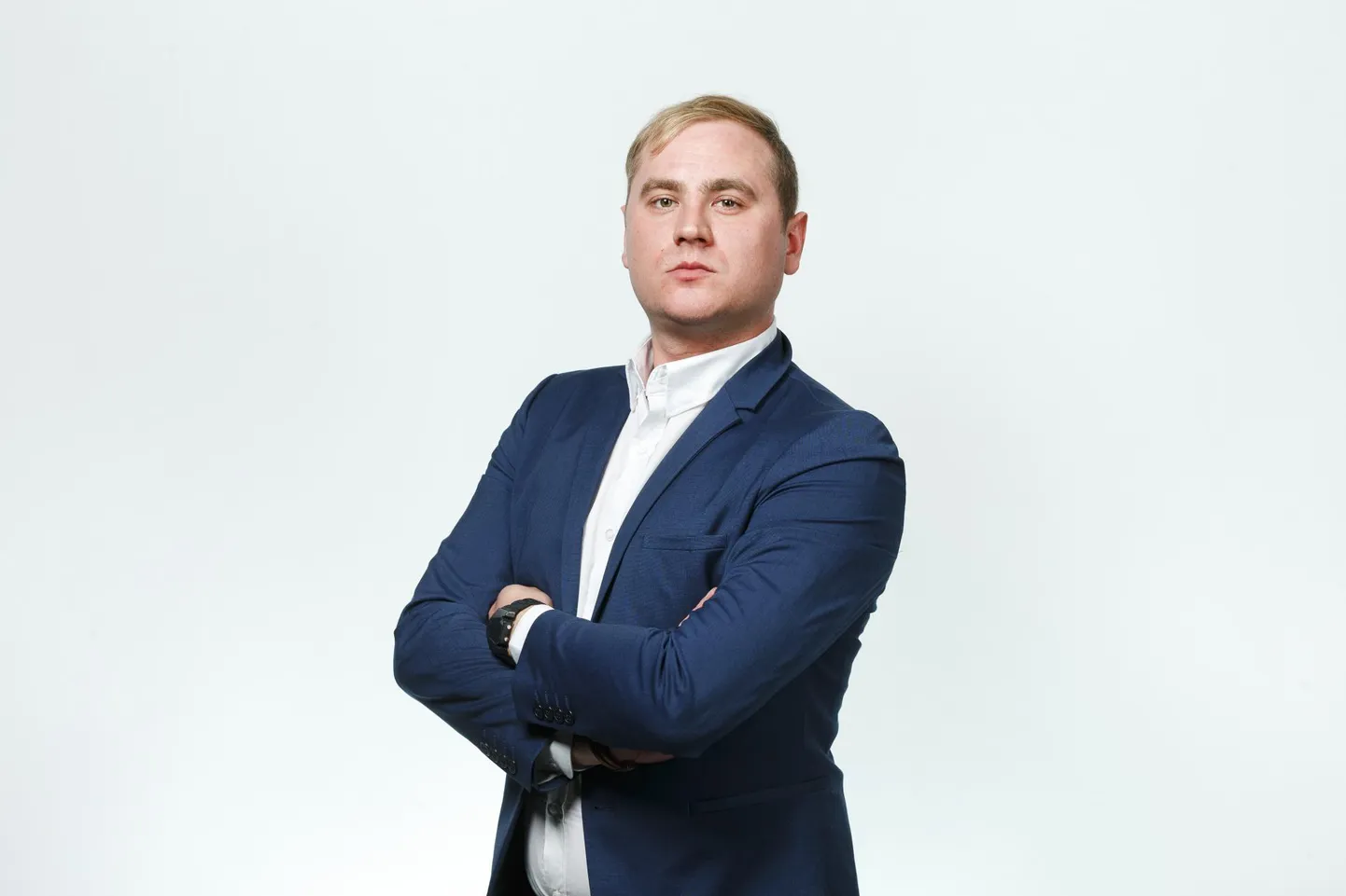 Postimehe ajakirjanik Karel Reisenbuk.