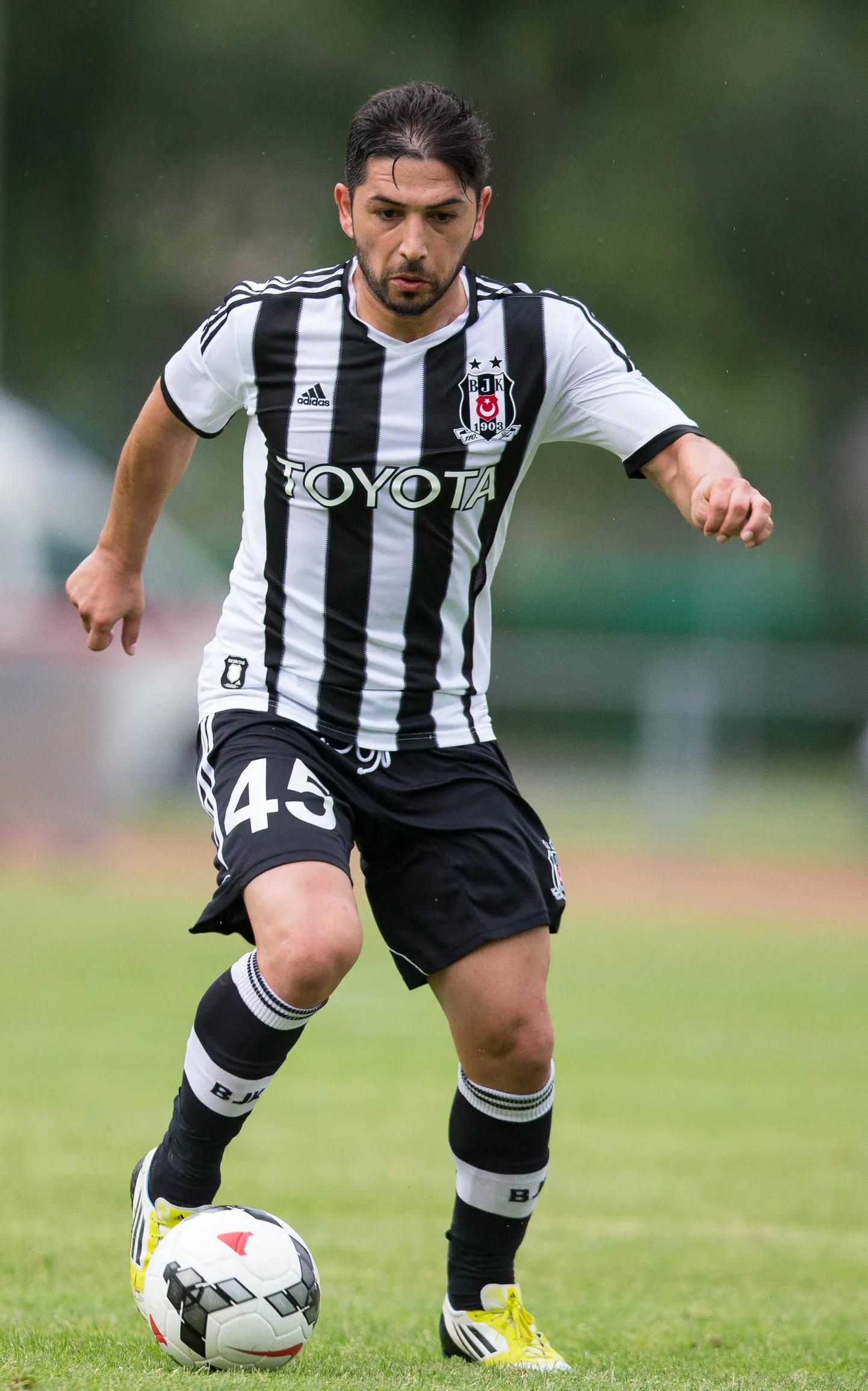 Sezer Öztürk.