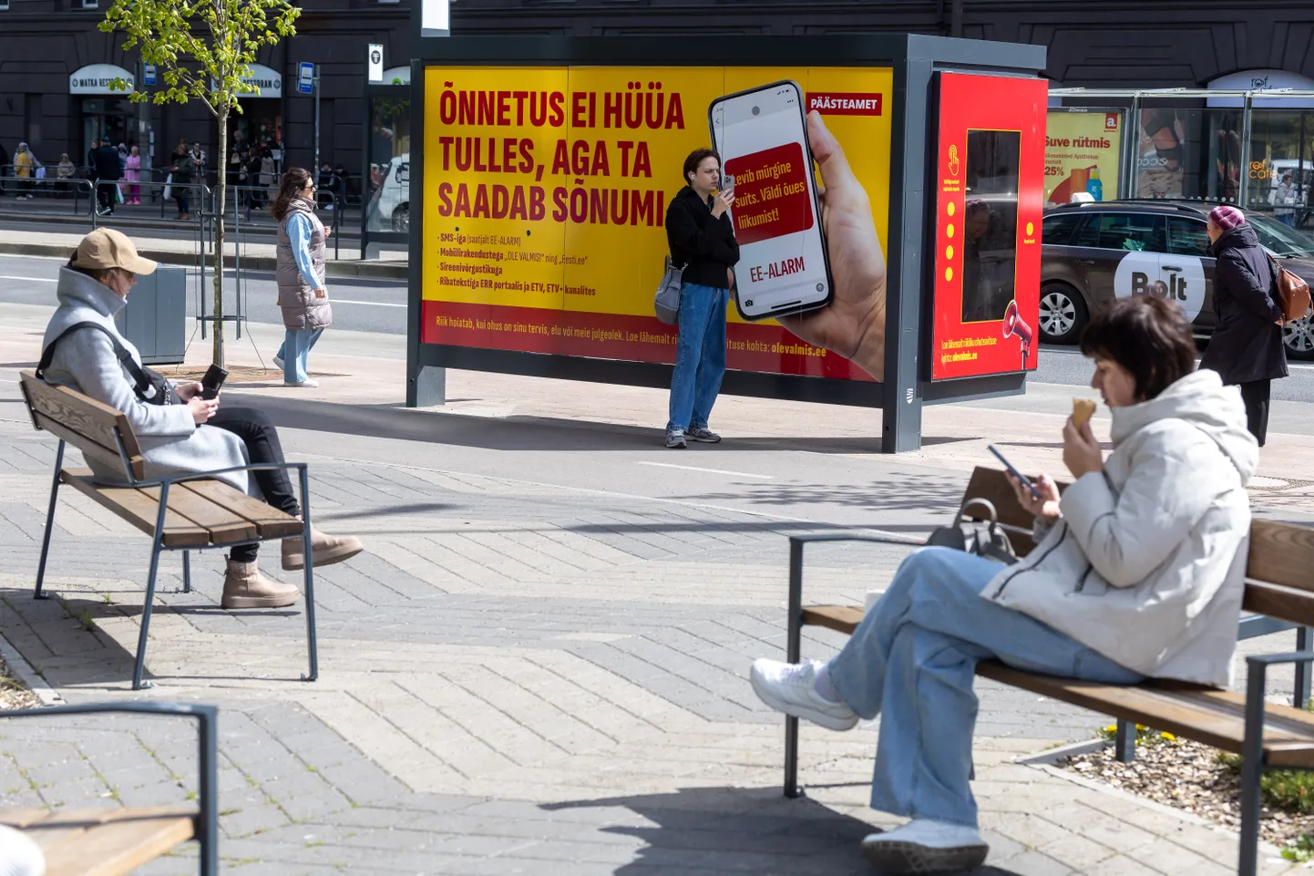 Tallinna kesklinn ohuteavitussireenide kõlamise ajal.