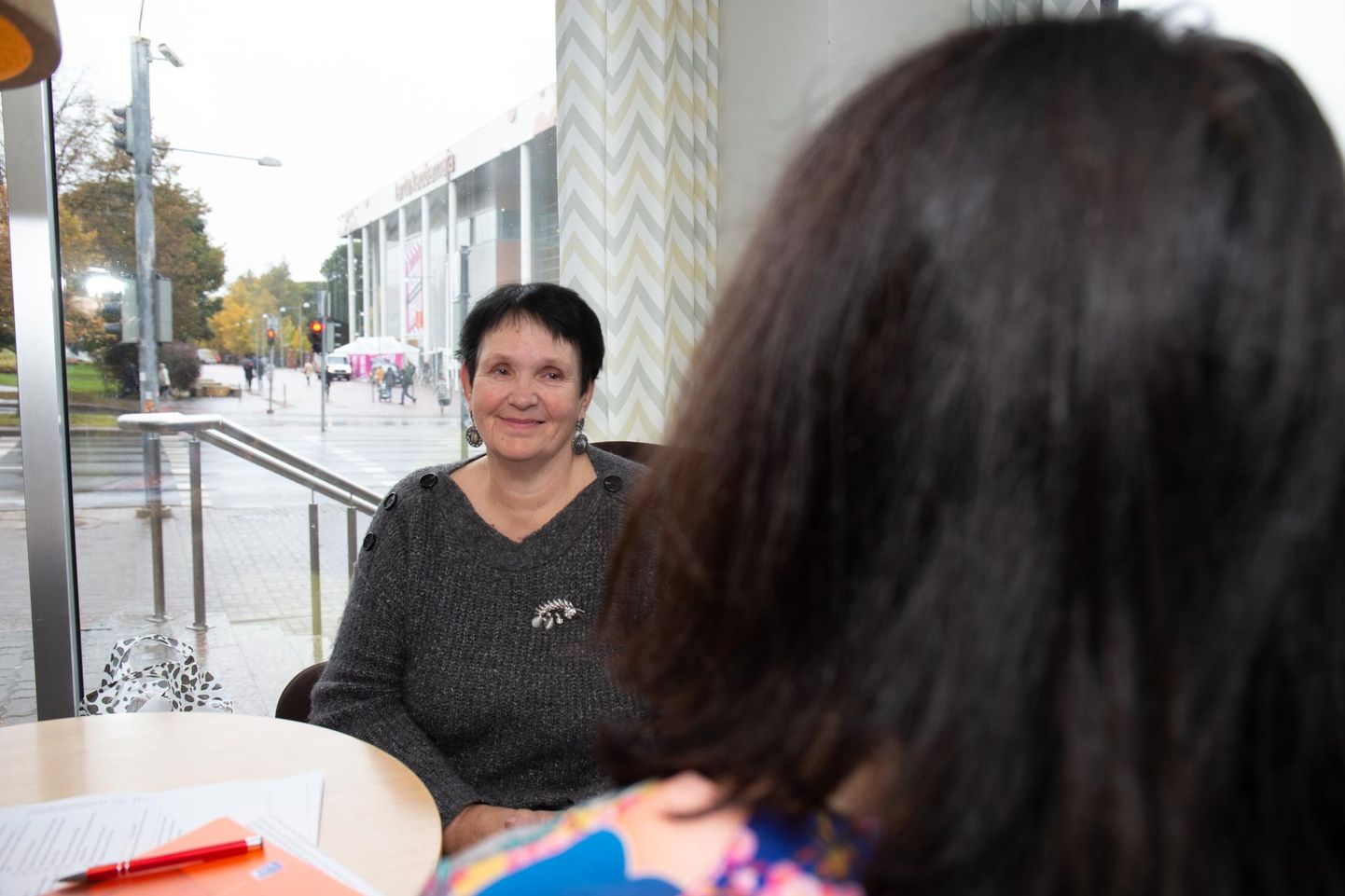 Galina Podberjoznaja on psühhoterapeut, rühmas ainus, kel pole isiklikku kokkupuudet haigusega.