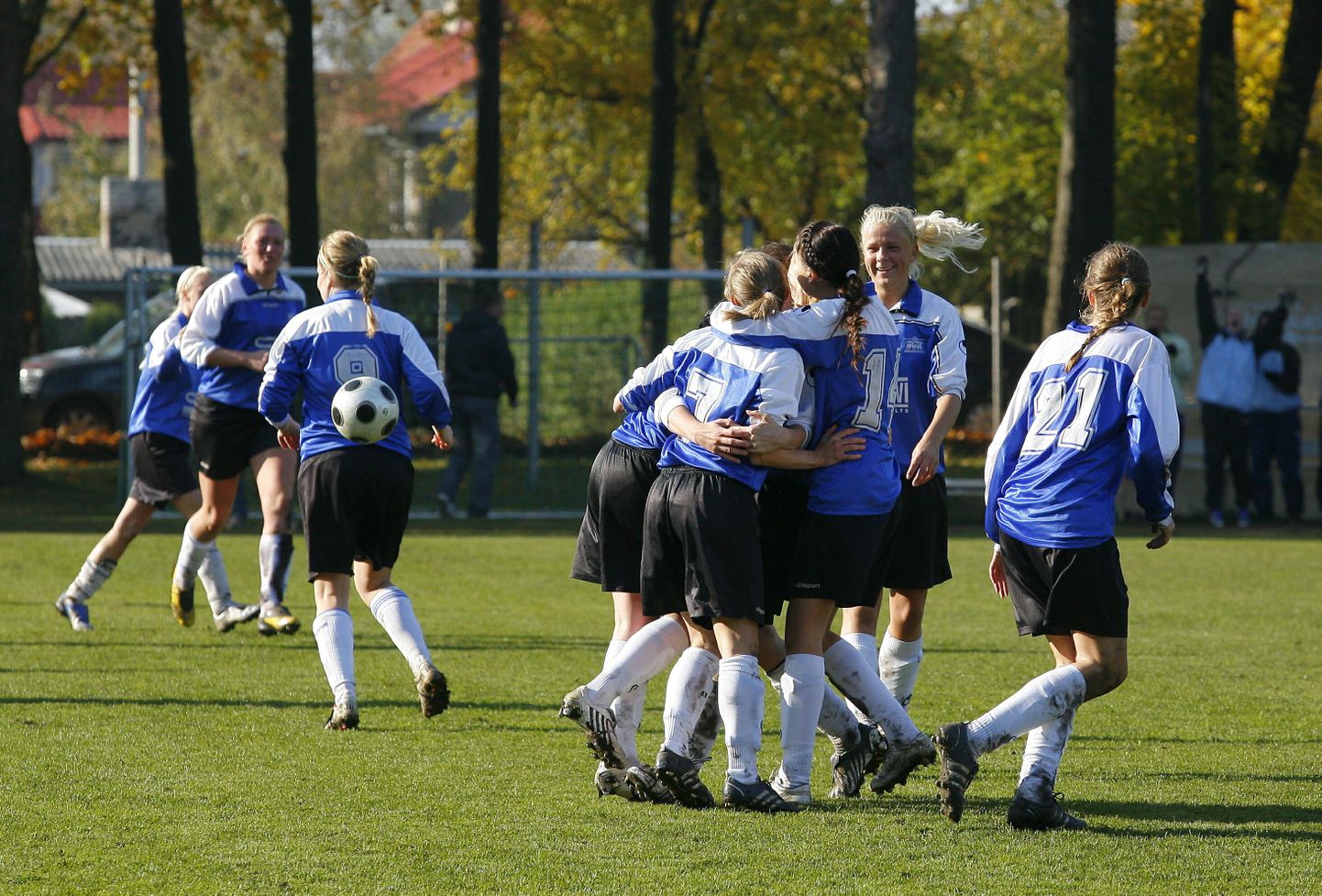 Naiste jalgpall (pilt on illustreeriv)