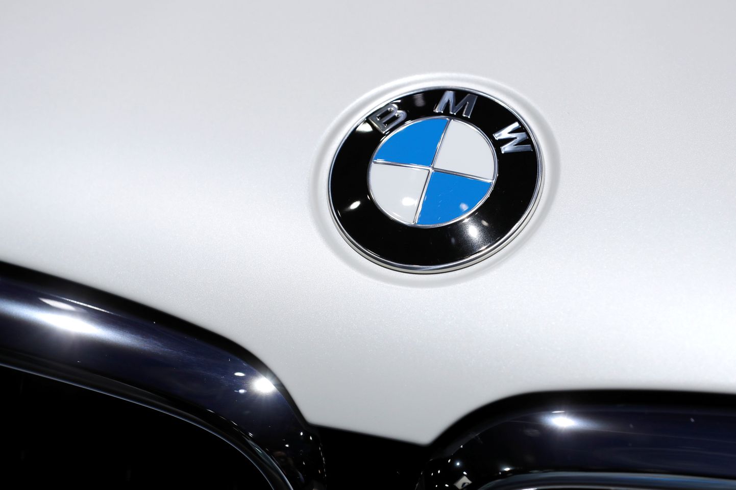 Логотип BMW.