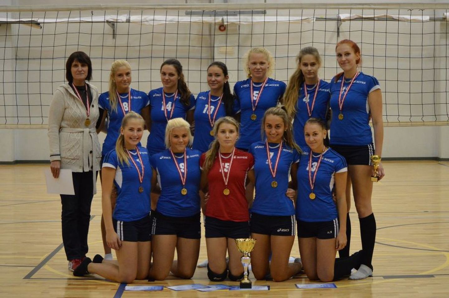 Viljandi spordikooli U-20 naiskond tuli Eesti karikavõitjaks.